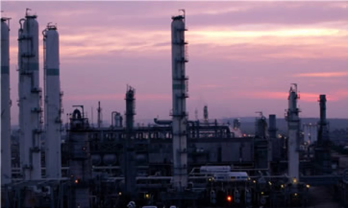 Pemex presentó en 2009 su primera estrategia para el desarrollo de proveedores y contratistas. (Foto: Cortesía Pemex)