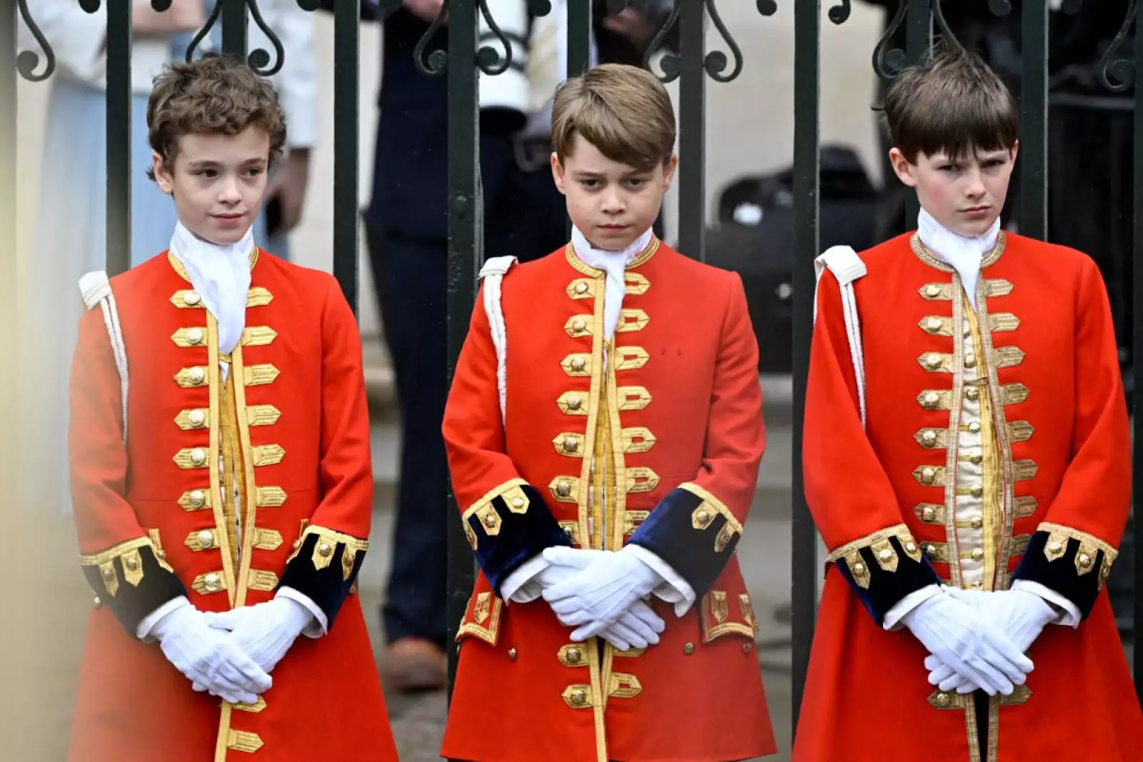 Miembros de la Familia Real Británica en la coronación del rey Carlos III
