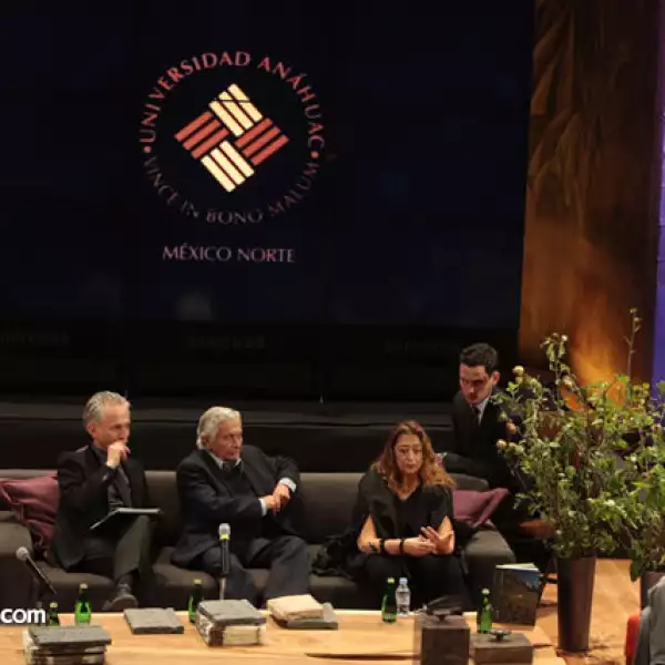 Bernardo Gómez Pimienta y Zaha Hadid