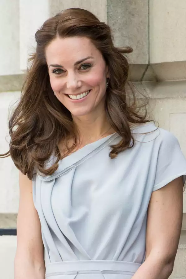 Sin importar cuál sea el clima o cómo lo peine, Kate siempre luce un pelo impecable.