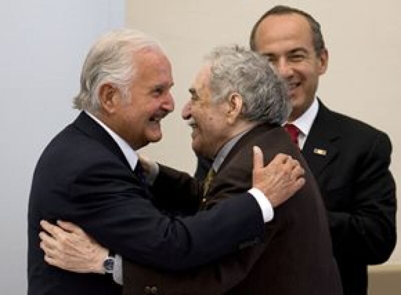 El presidente de México encabezó la ceremonia de inauguración del Homenaje Nacional al escritor, a la que también asistió García Márquez.