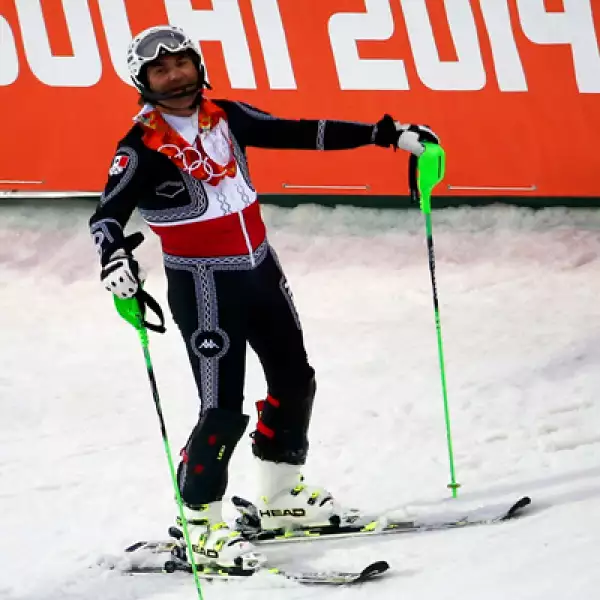 El mexicano fue eliminado de la prueba de esquí alpino slalom debido a que sufrió una caída, informó la Conade.