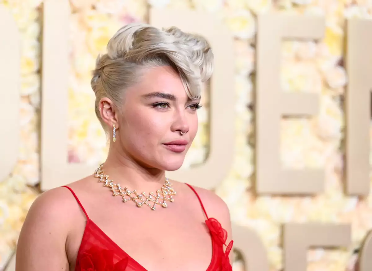 Florence Pugh Golden Globes 2024