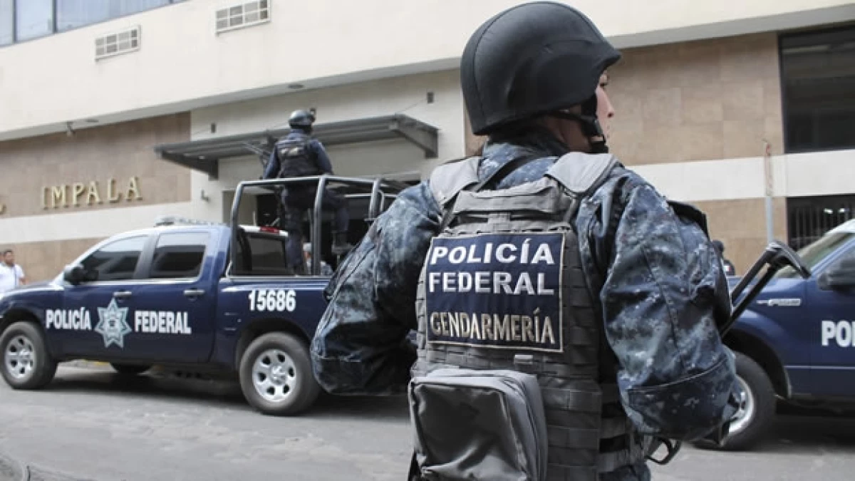 Elementos de la Gendarmería resguardan las calles de Tampico, Tamaulipas, como parte de la nueva estrategia de seguridad en la entidad