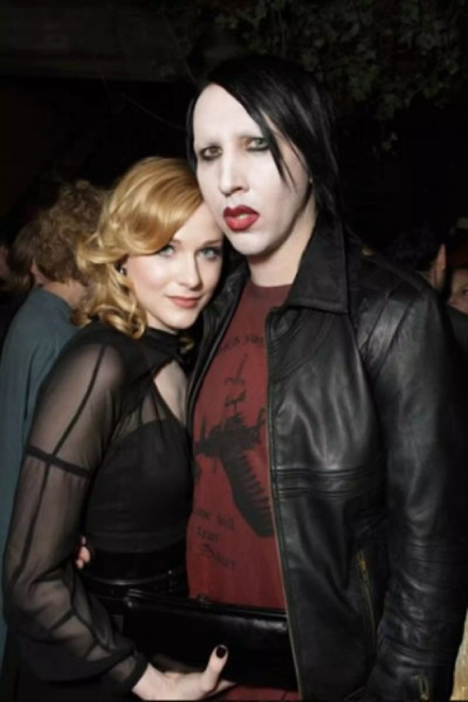 Evan Rachel Wood, rubia y angelical está en una relación -un poco inestable- con el cantante Marilyn Manson.