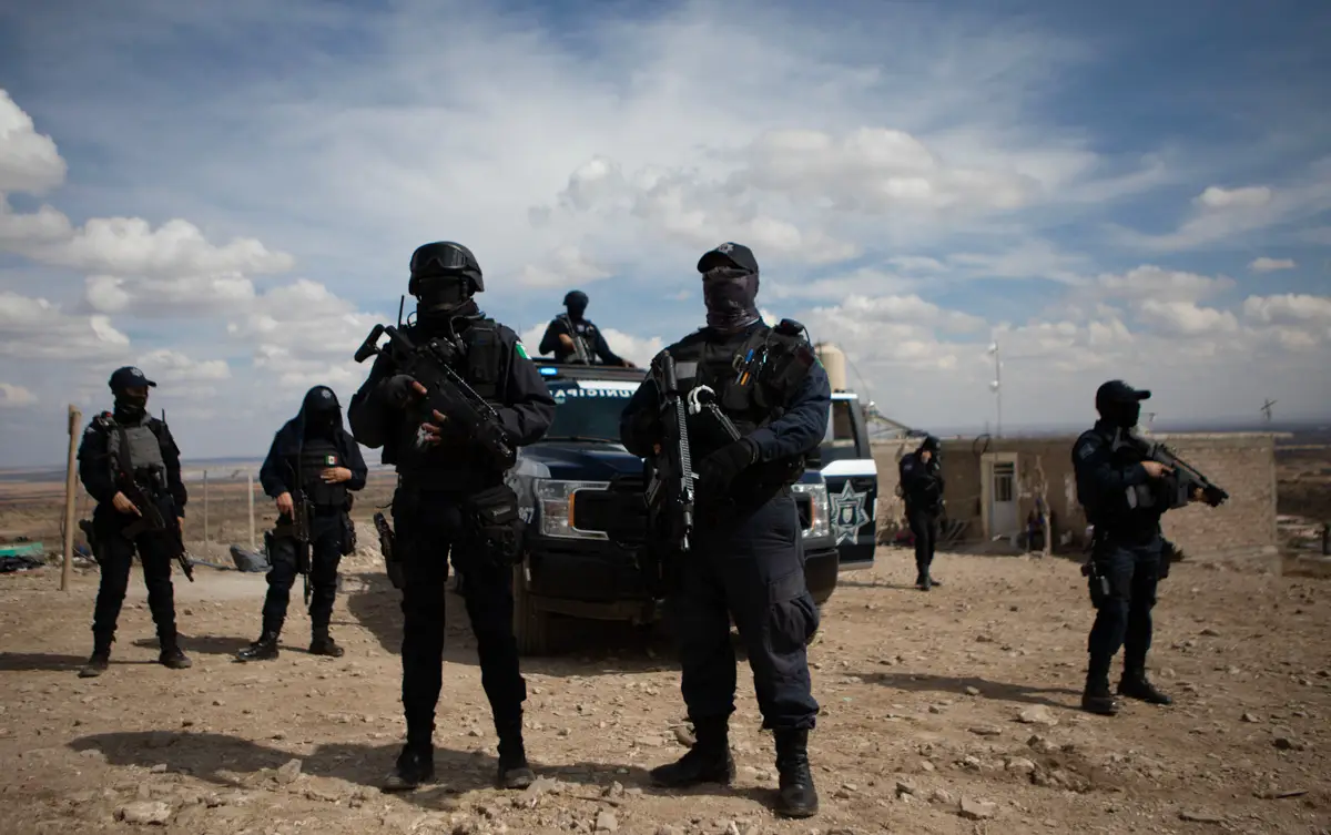 policias