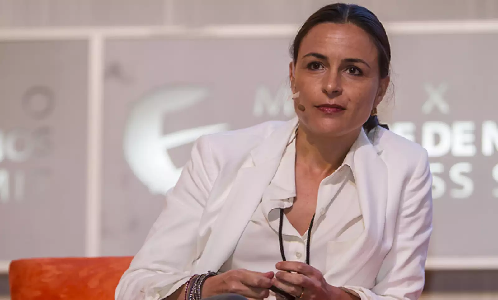 La titular de la Comisión Federal de Competencia Económica recordó que la competencia se genera con marcos regulatorios que no beneficien a unos cuantos.