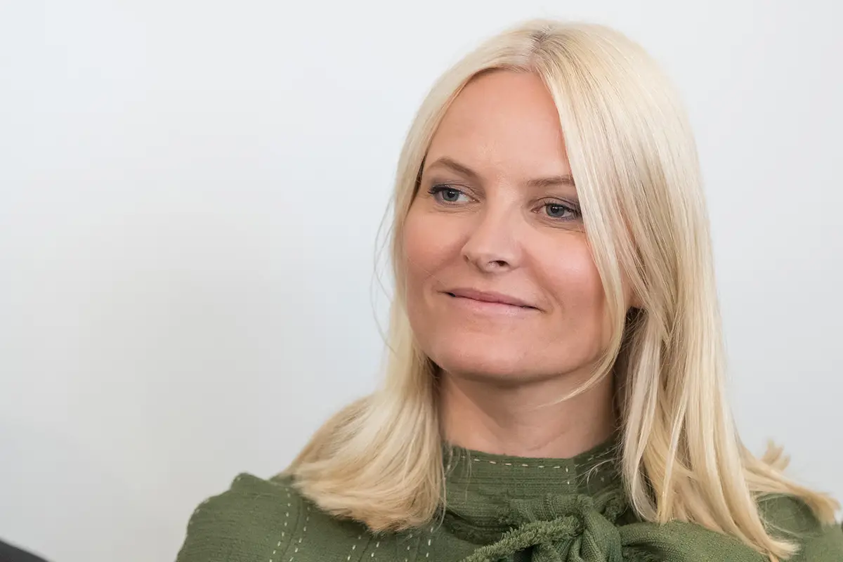 Crown Princess Mette-Marit visit Gallery Normisjon's Recycling Shop