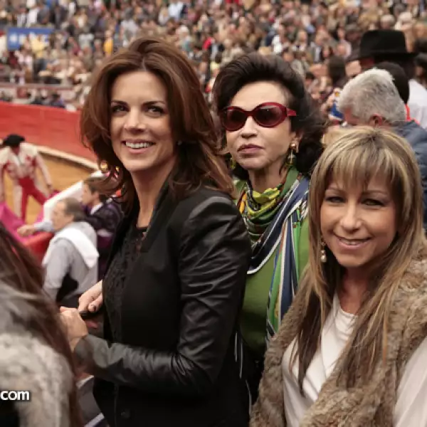 Sofía Aspe,Pepita Serrano