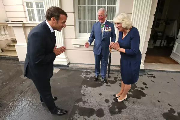 Emmanuel Macron, rey Carlos III y reina consorte Camila