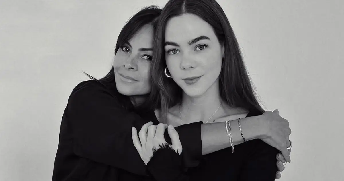 natalia madrid y su mamá  (1).jpg