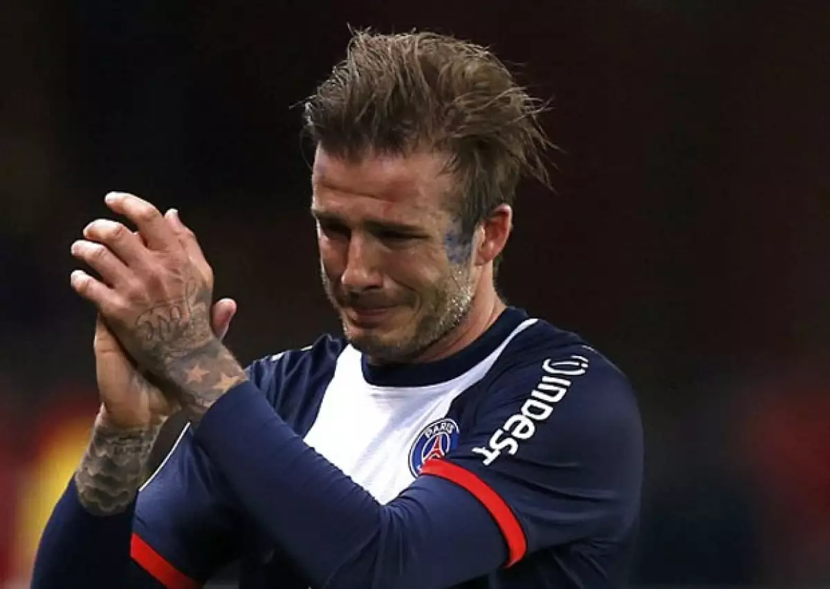 En el que fue su último juego como futbolista profesional, el guapo y veterano jugador se despidió de la cancha como todo un campeón; la emoción fue tal que no pudo evitar romper en llanto.