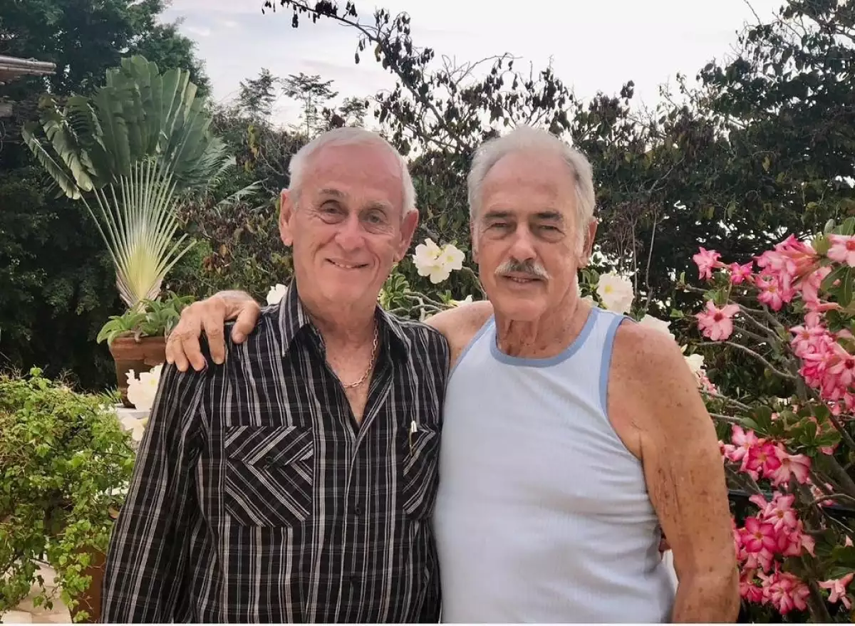 Viuda de Andrés García recuerda al papá de Roberto Palazuelos con foto inédita