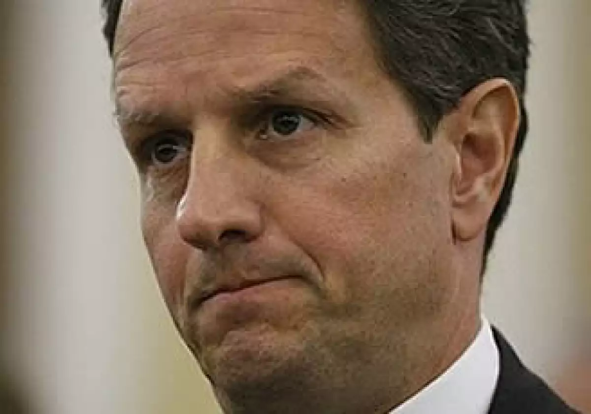 Timothy Geithner, secretario del Tesoro en EU, dijo que los cuatro grandes bancos del país controlan 90% del mercado de derivados. (Foto: AP)