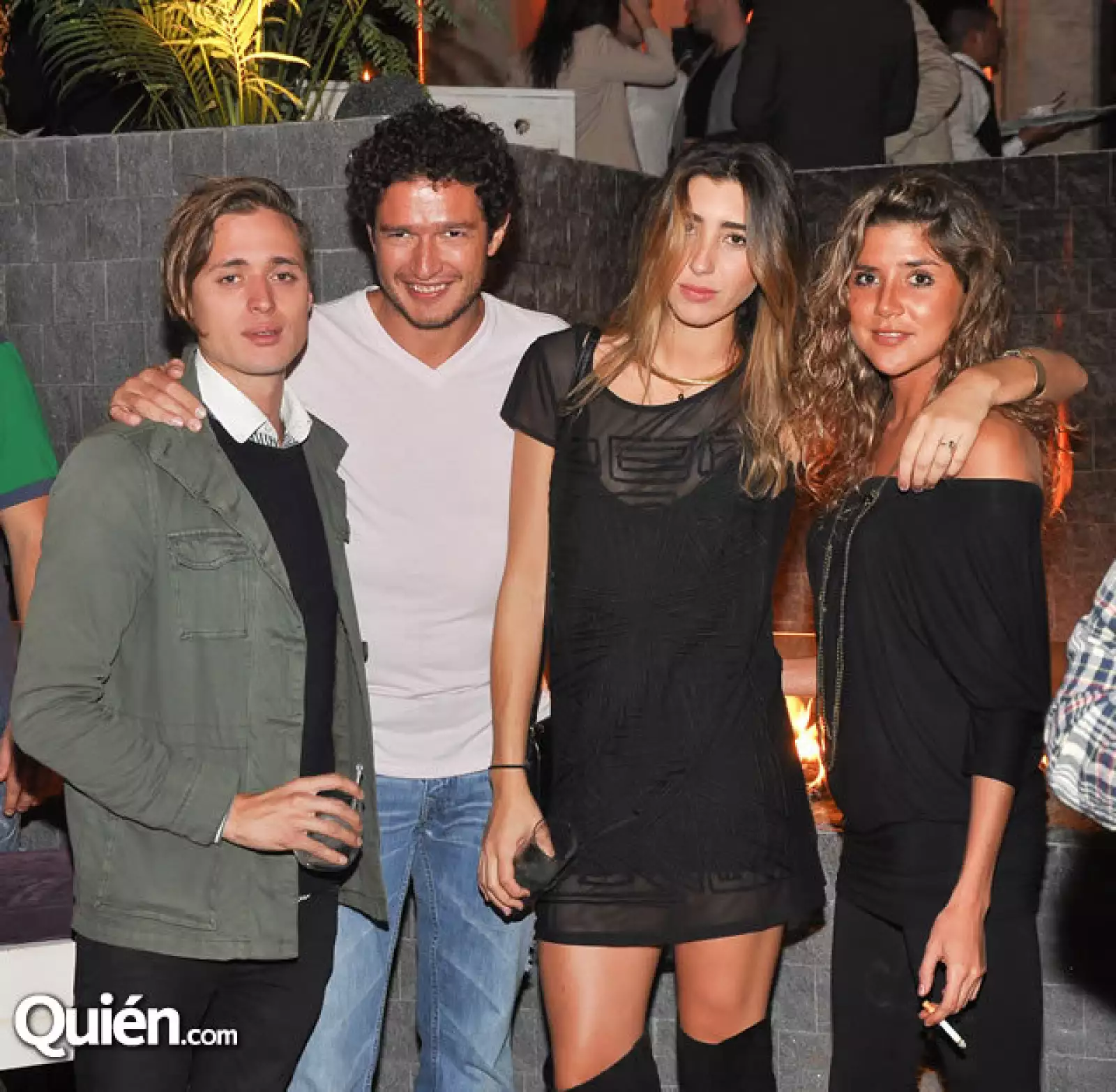 Alexander Anderson,Chloe Amutio y Lorena Carrera