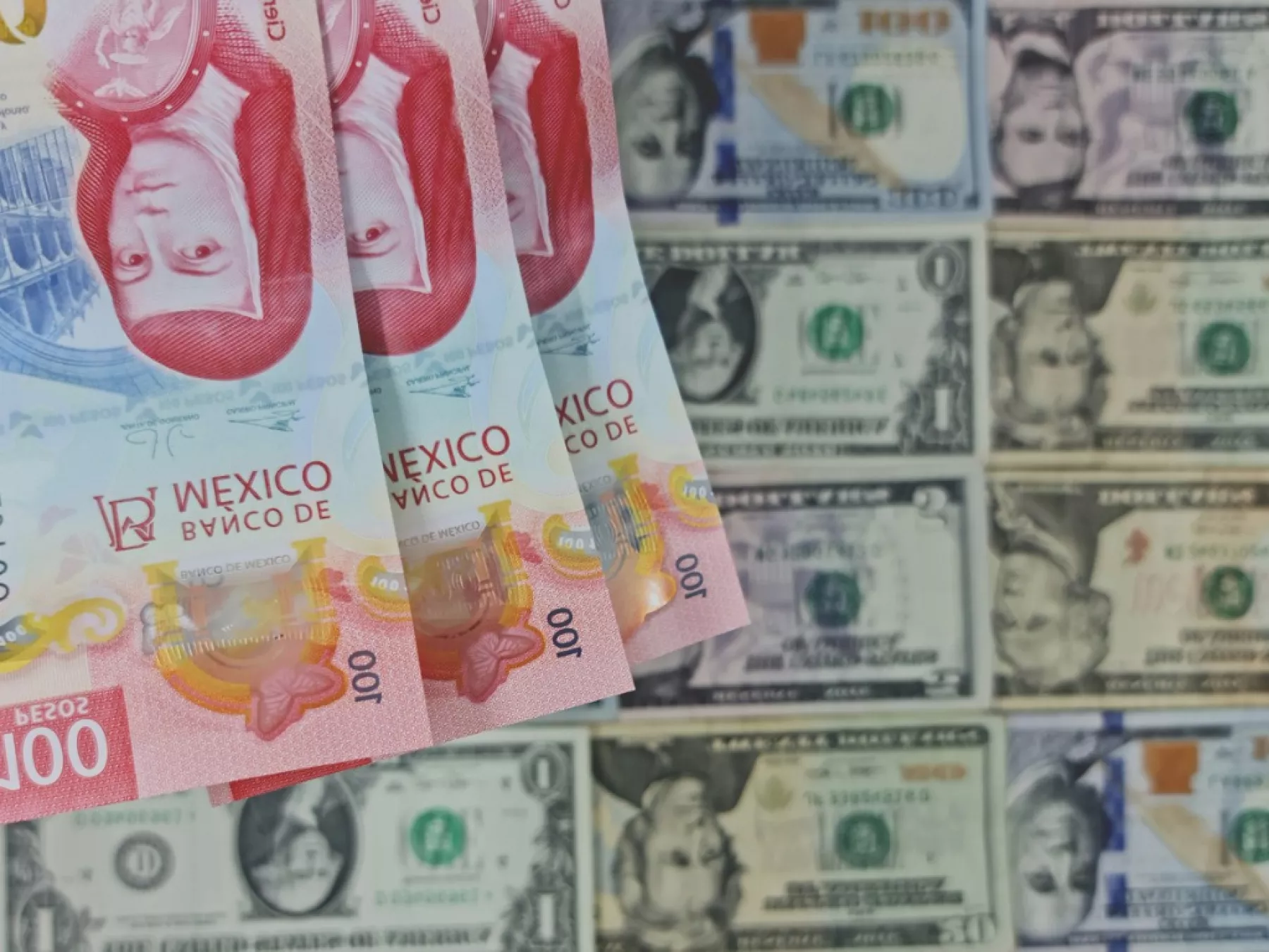 bbva-preve-fin-del-super-peso-dolar-2023-18-por-unidad