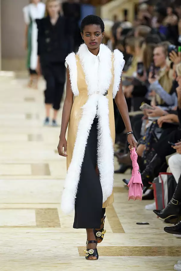 Miu Miu : Runway - Paris Fashion Week - Womenswear Spring Summer 2020