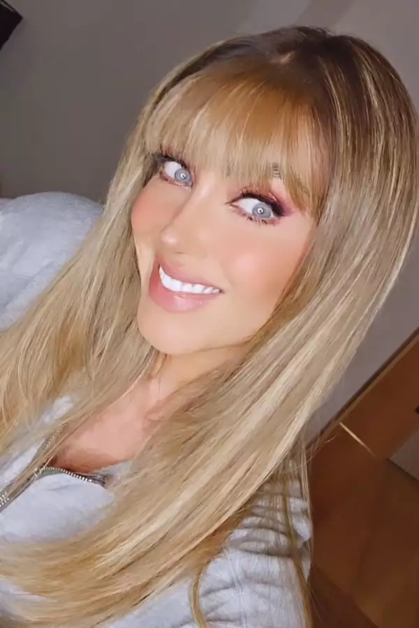 Anahí se convierte en Mia Colucci una vez más previo a los conciertos de RBD en 2023