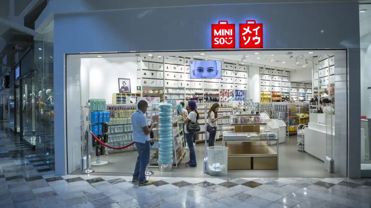 Miniso ajustó de nuevo su plan de apertura de tiendas en México. 