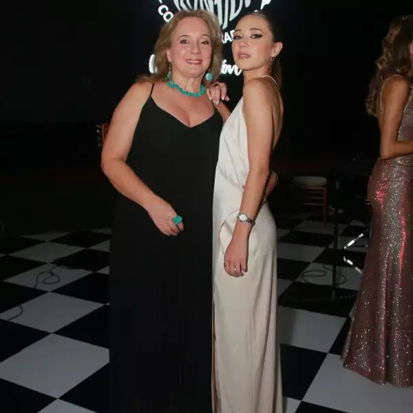 angeles-barrera-y-natalia-serralde