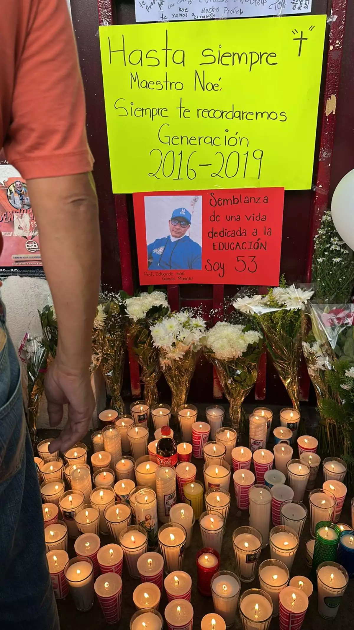 Memorial-Noe-Maestro-Iztapalapa.jpg