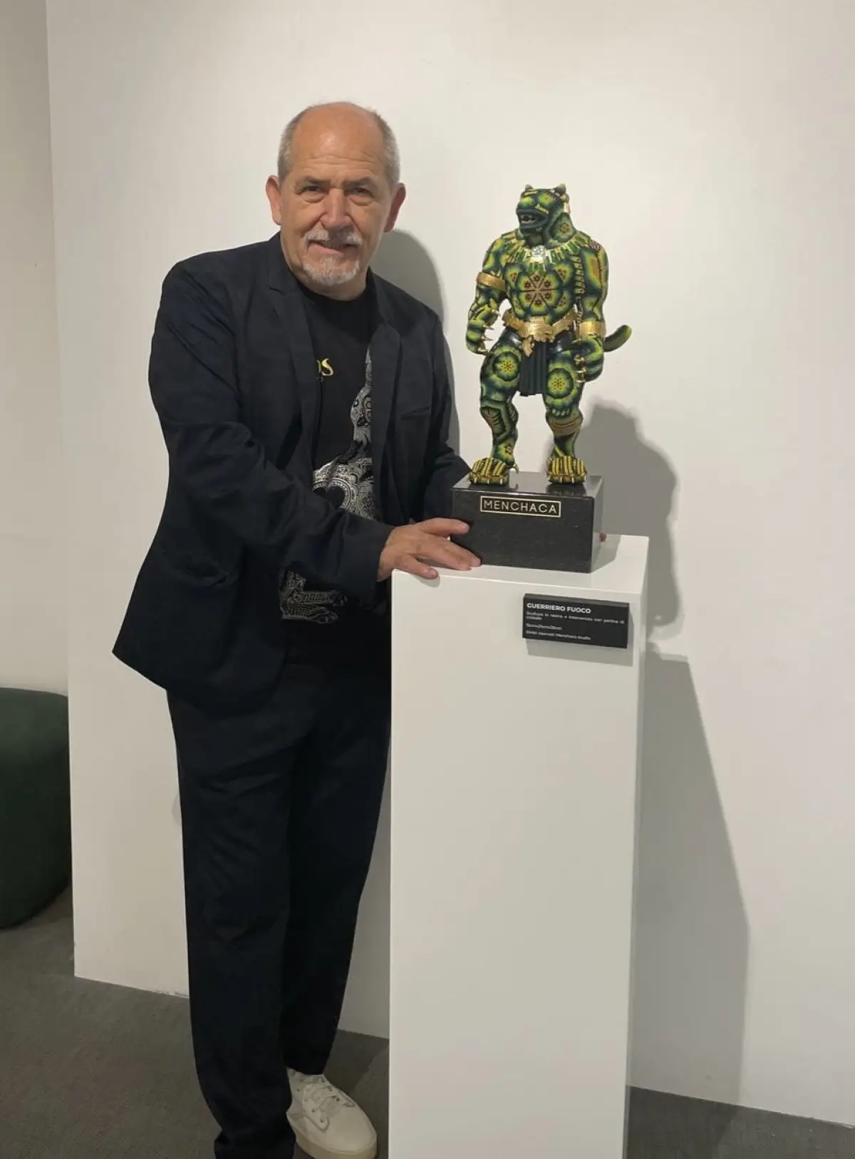 Menchaca Studio presentó diferentes piezas del arte huichol en Mónaco y Milán
