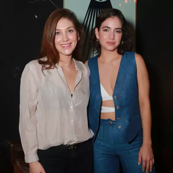 PREMIER COMO SOBREVIVIR SOLTERO