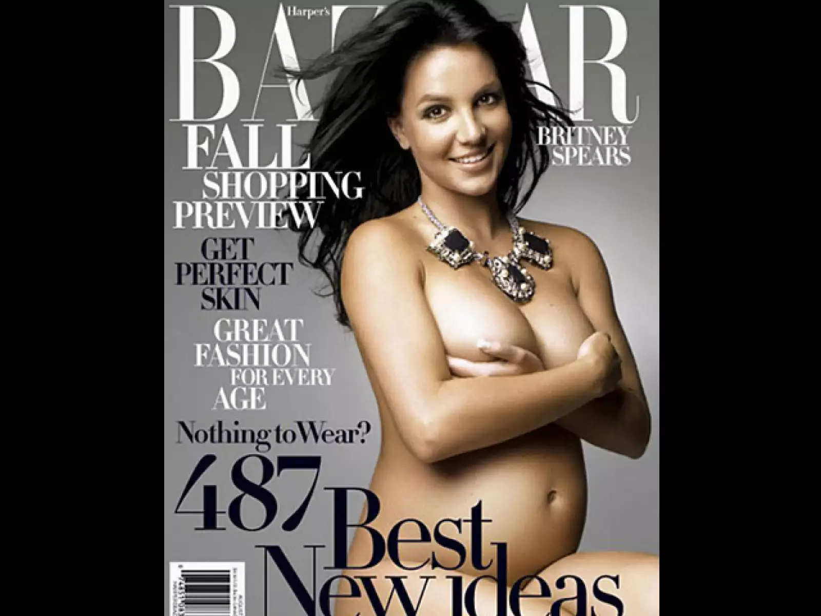 Britney Spears muy embarazada para Bazaar.