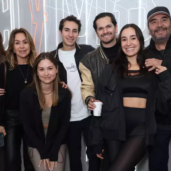 Maca Achaga, Tere Zurita, Camila Serrano,  Andrés Zurita, Aleja