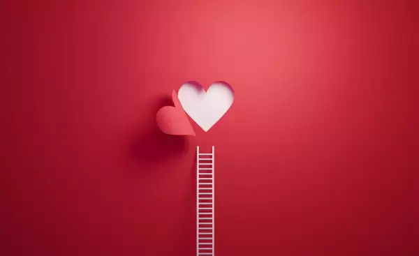 ¿Estás enamorado o más bien te sientes cómodo? Te ayudamos a descifrarlo