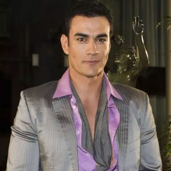 Este galán nació en Nogales, Sonora, un 19 de septiembre.