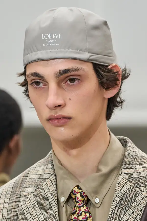 Loewe clp S27 028.jpg