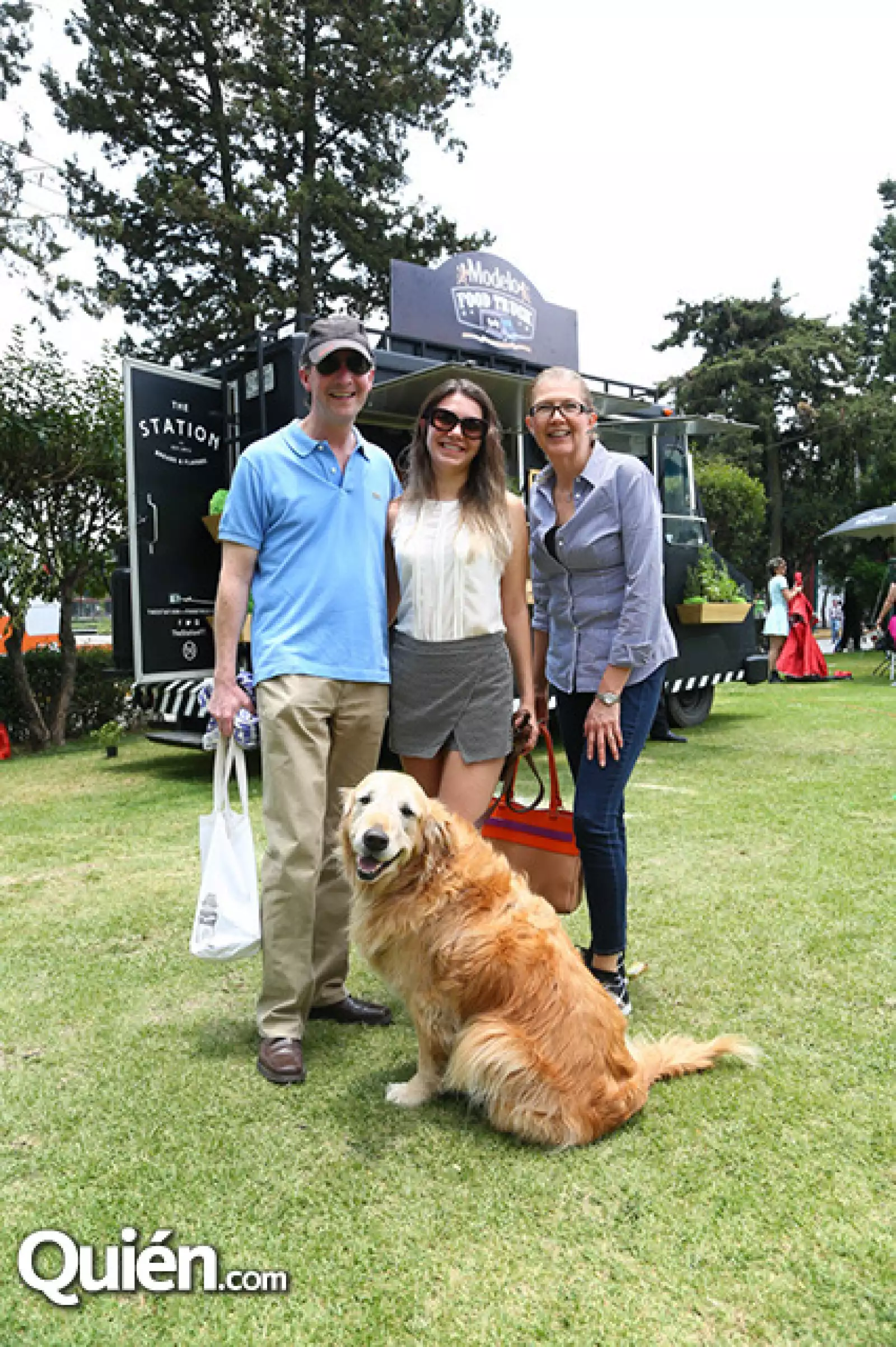 Miguel, Paulina y Mayra Herrera de la Colina