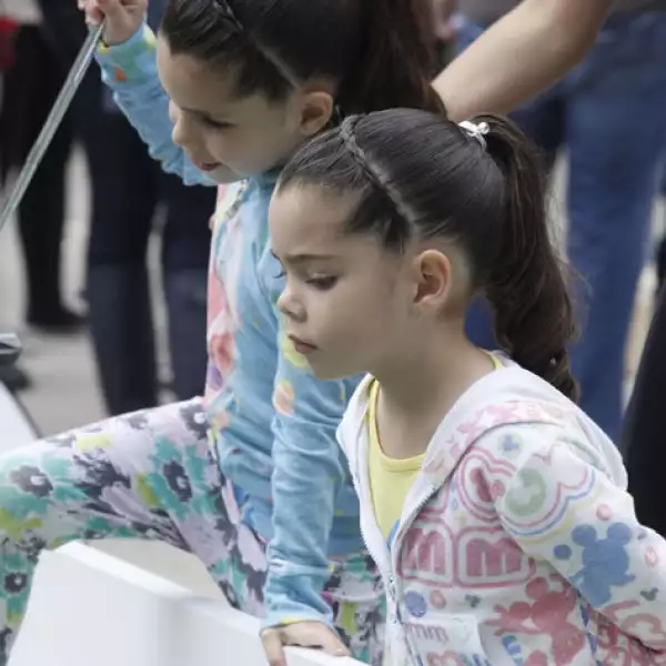 Paulina y Pamela Sesma