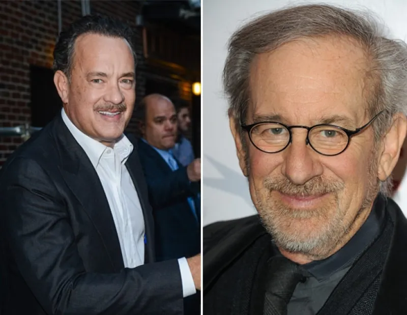 La mexicana ha decidido apoyar a Eric Garcetti para ganar la alcaldía de Los Ángeles, pero el famoso cineasta y Tom Hanks prefieren darle su voto a Wendy Gruel.