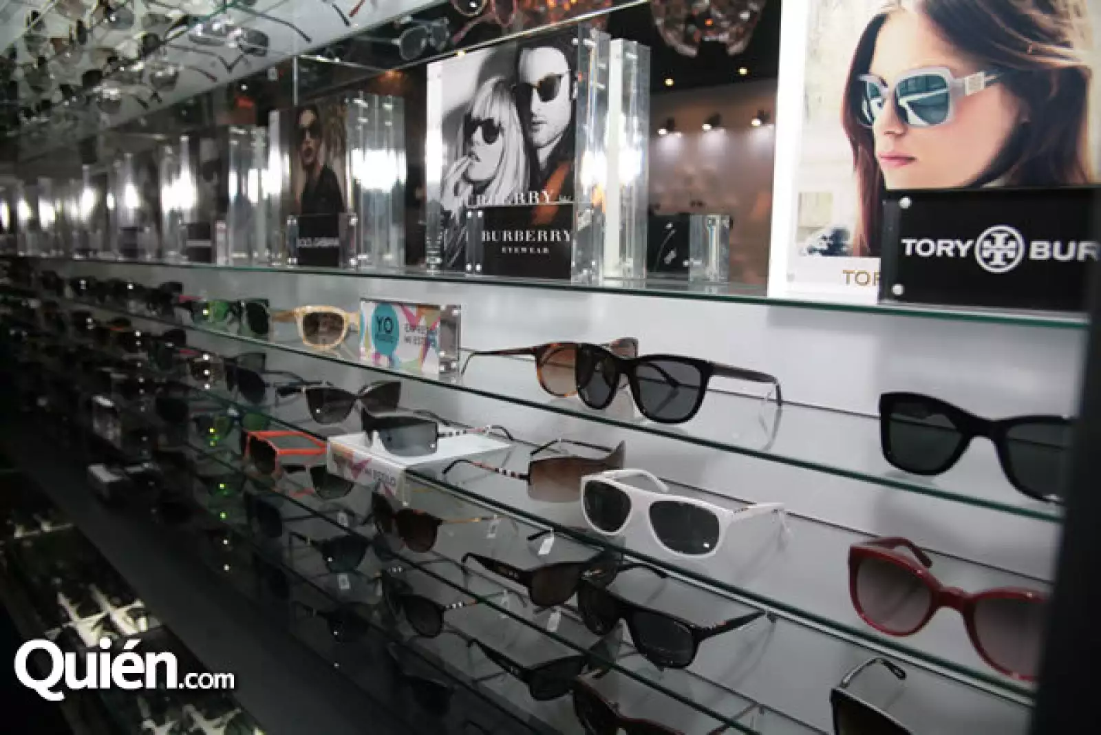 Inauguración de Sunglass Hut