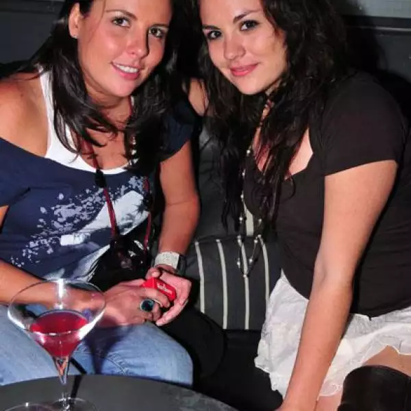 CLUB 55 CELEBRA JANAINA JACQUES Y LORENA GONZALEZ