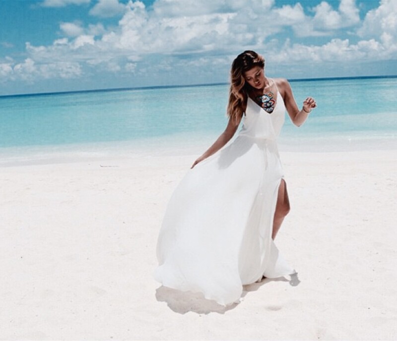 Michelle Salas lució su belleza en este paradisiaco destino turístico.