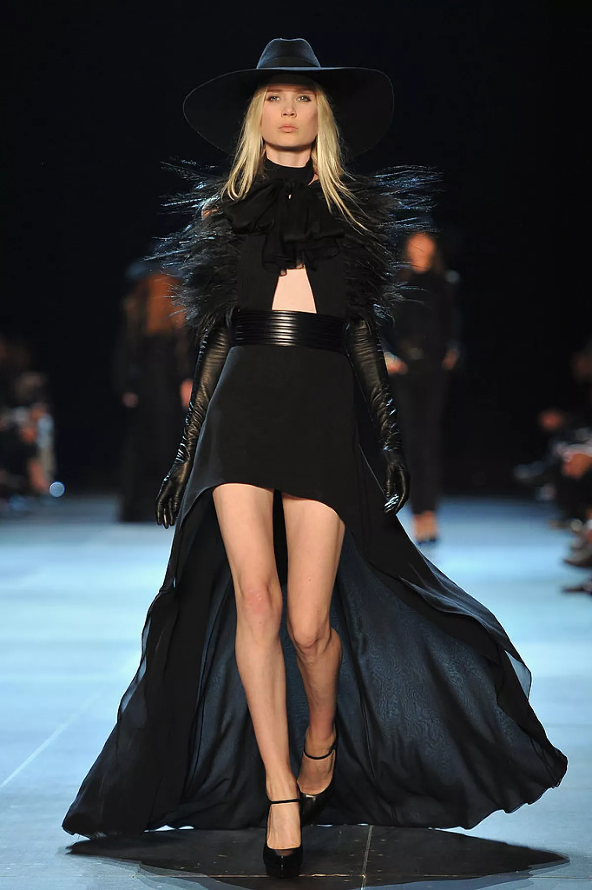 Saint Laurent pasarela 2013