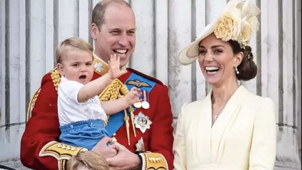 Kate Middleton y William y sus hijos, George y Louis y Charlotte