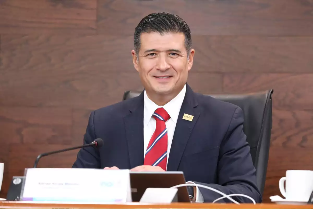 adrian alcala inai mordenizacion.jpg