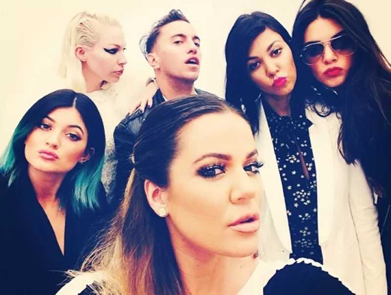 Las socialités están "concentradas" en la ciudad del amor, preparándose para la boda de su famosa integrante. Han causado revuelo en cada lugar que visitan antes del gran día.