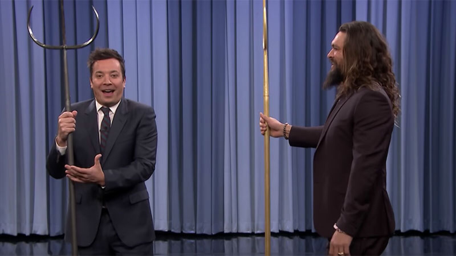 Duelo estilo Aquaman entre Jason Momoa y Jimmy Fallon que debes ver