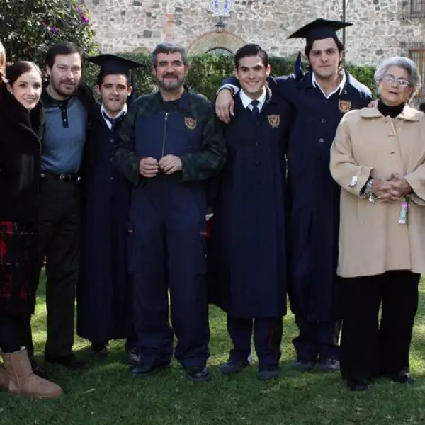 Tras su estreno a mediados del 2009, Camaleones ha cautivado a la audiencia con los inesperados giros que ha dado la historia.