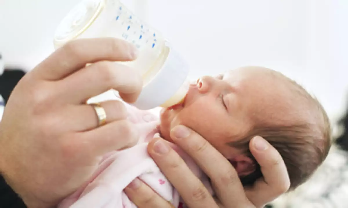 Alpura busca posicionar su producto entre las madres a través de la recomendación de pediatras. (Foto: iStock by Getty Images)