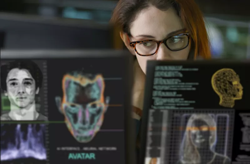 Cómo detectar deepfakes