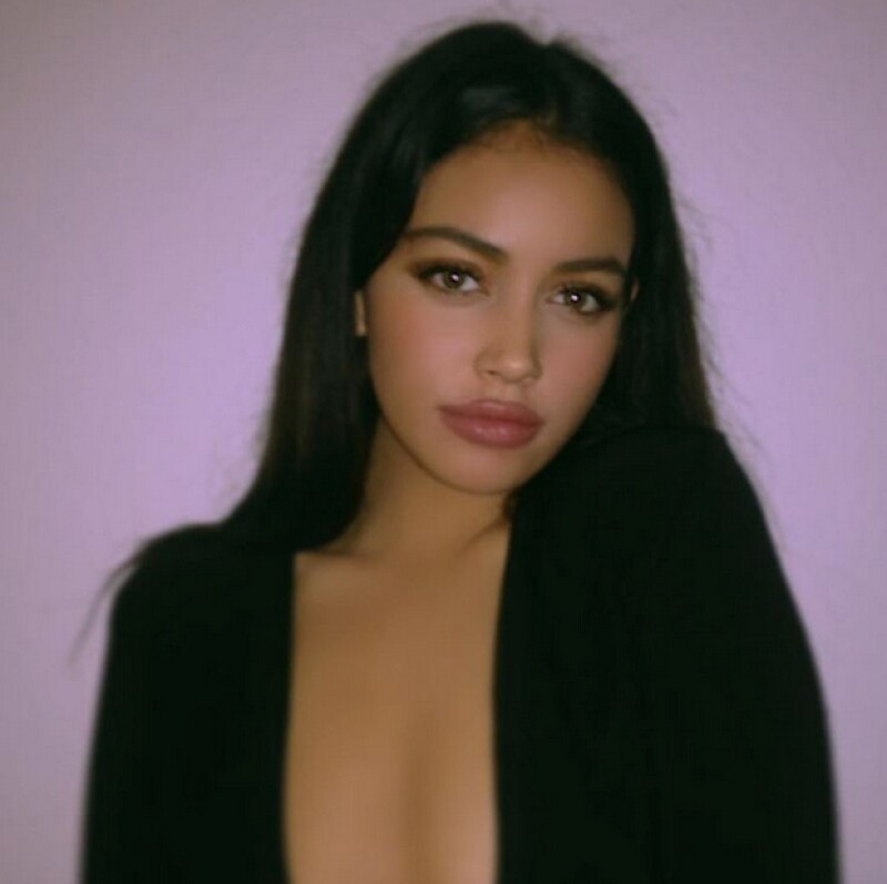 Sus exóticos rasgos han hecho que la comparen con la modelo rusa Irina Shayk.