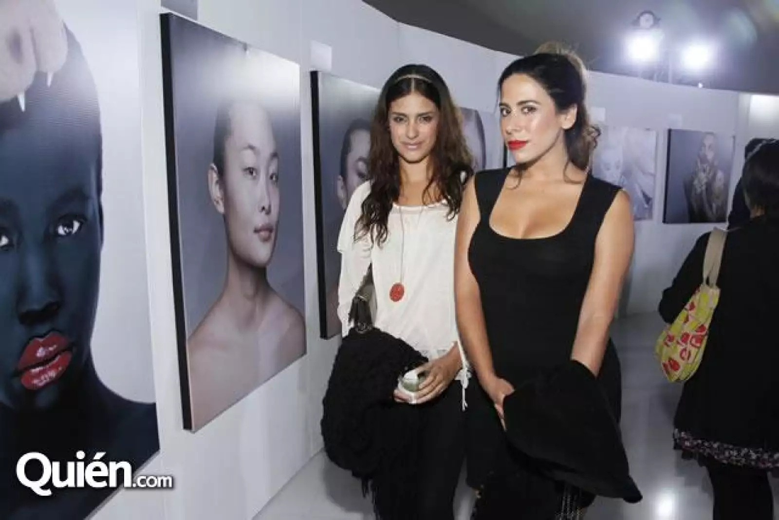 Liz Gallardo y Bianca Calderón