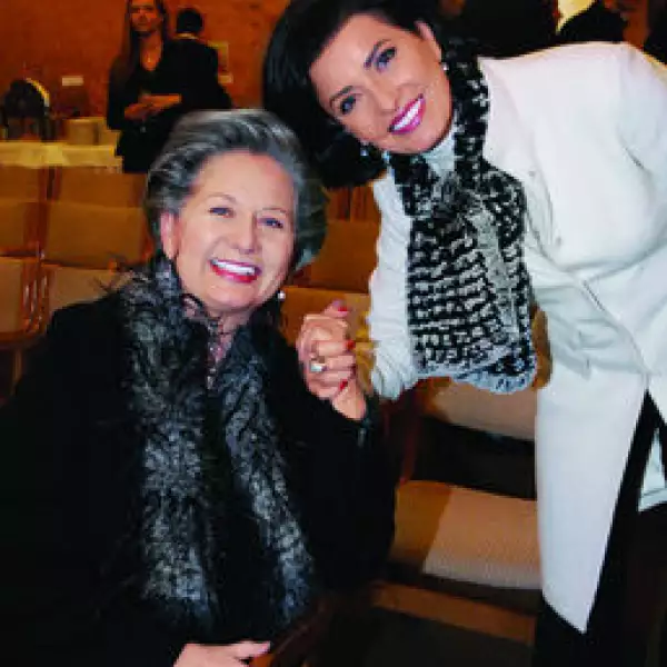 Martha Elizondo, Gabriela Vargas