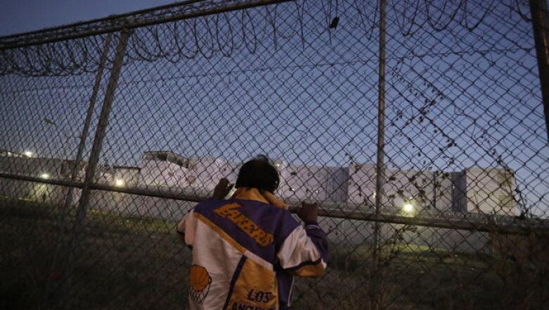Algunas personas intentaron entrar a las instalaciones penitenciarias por una malla ciclónica, cerca de la zona de proveedores.